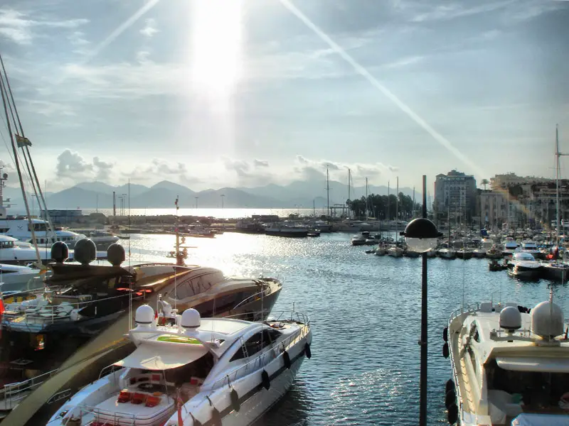 Vieux Port de Cannes - Yachts on the Harbour