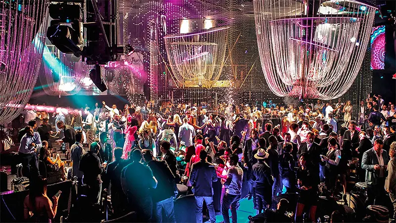 Cavalli Club - Dubai's Most Glamorous Nightclub, Complete With Swarovski Crystal Chandeliers