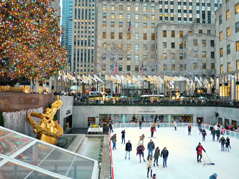 The Rockefeller Center Ice Skating Rink & Christmas Tree Are Fun For Kids in the Winter