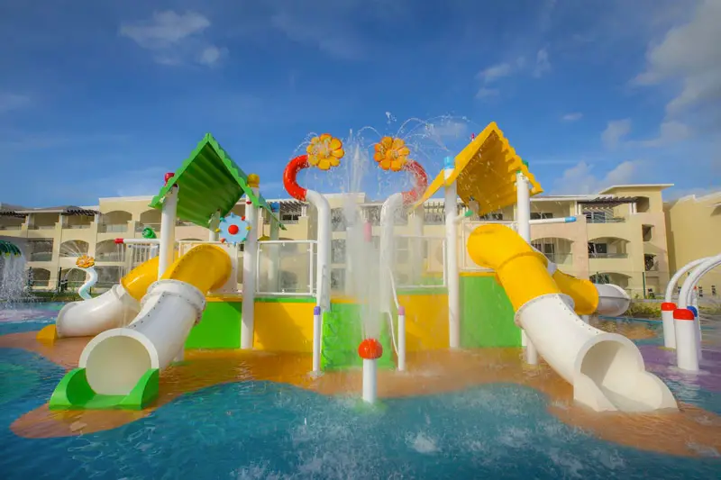 Moon Palace (Baby Water Slides) - Best Cancun Kids Resorts