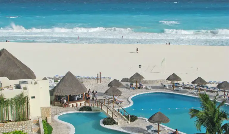 Best Luxury Resorts & Hotels in Cancun Mexico