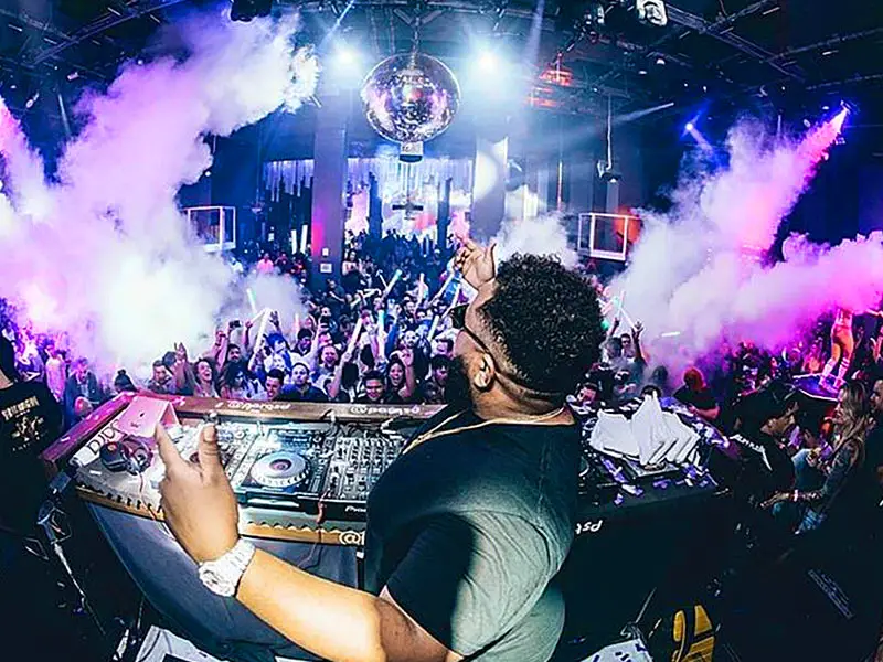 Miami Nightlife: 10 Best Nightclubs & Bars in 2023