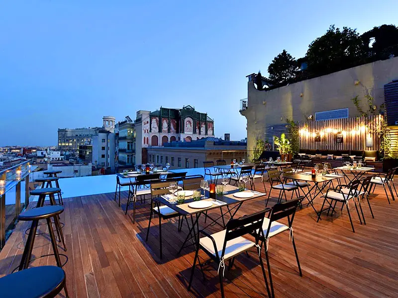 Sky Bar - Best Rooftop Bars in Barcelona