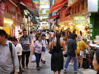 Explore the Streets of Wan Chai & its Market