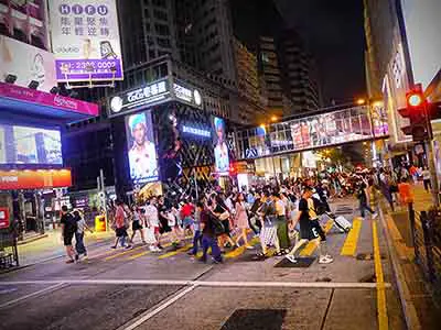 The Heart of Tsim Sha Tsui: Night-Shopping in Harbour City