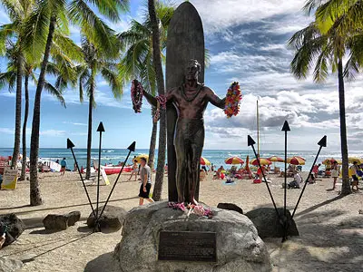 Pay Dues to Duke Kahanamoku at Waikiki Beach