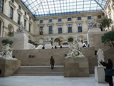 Louvre: Wandering Amongst the Sculptures